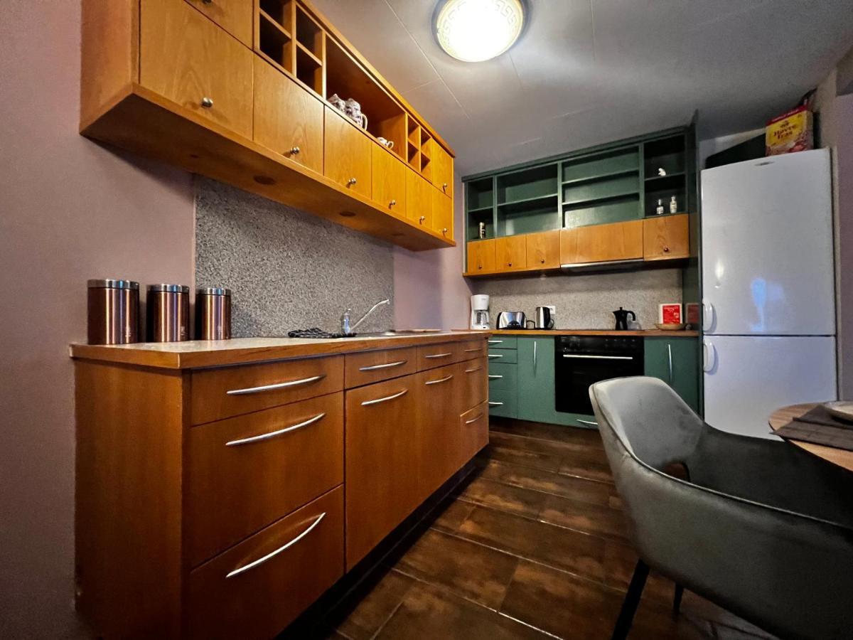 Akureyri Central Apartment Extérieur photo